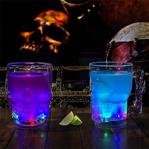 14 oz. Flashing LED Lighted Skull Cup